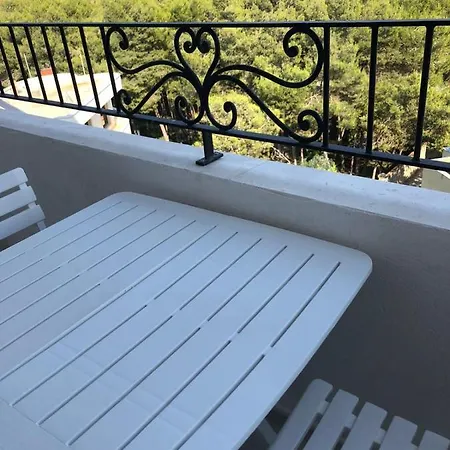 Frojd Qerret Apartament